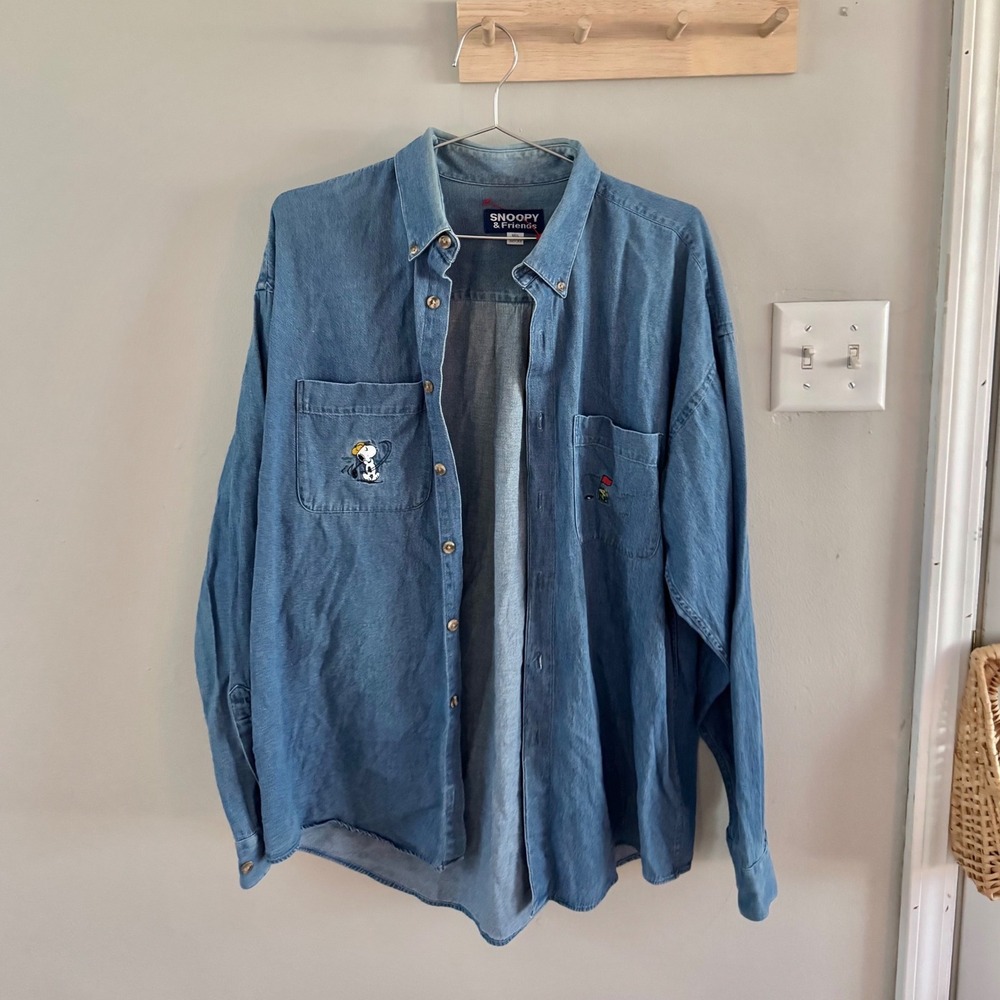 Vtg. Golding snoopy denim top